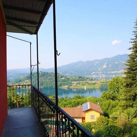 Domus Cusiana Complesso Vista Lago E Piscina Miasino المظهر الخارجي الصورة