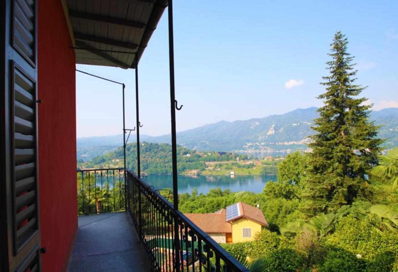 Domus Cusiana Complesso Vista Lago E Piscina Miasino المظهر الخارجي الصورة